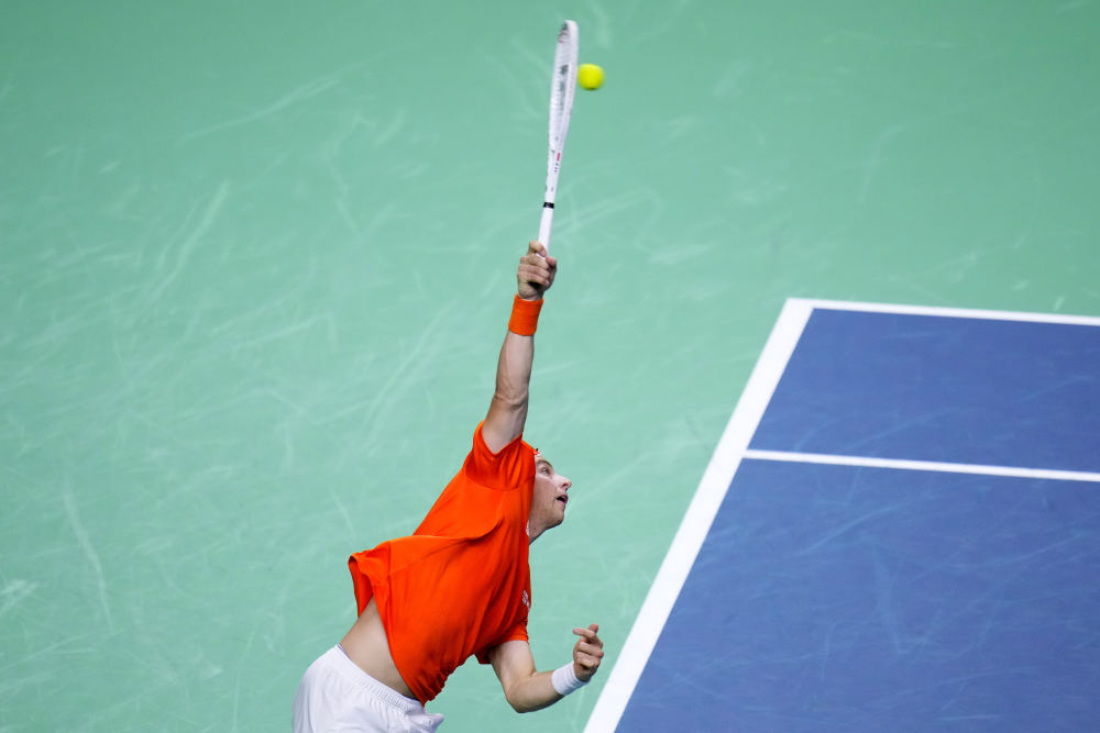 他的伤情并 他的伤情并