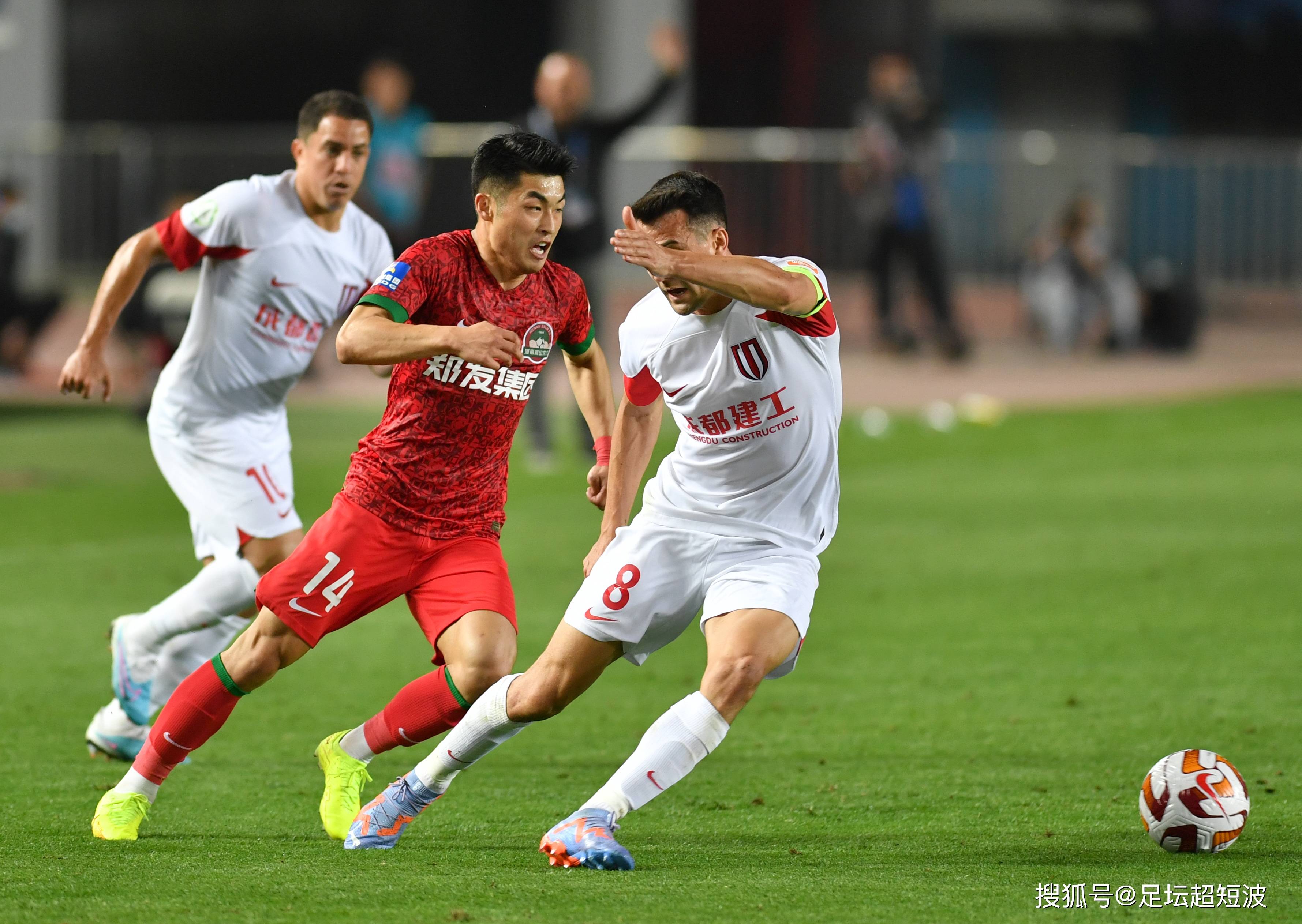 无论是场上 无论是场上