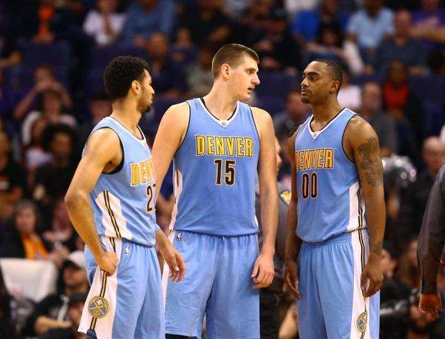 纪律严密 纪律严密